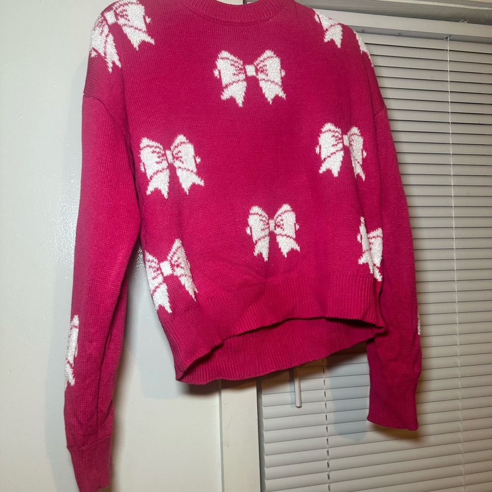 Pink Bow Pattern Sweater